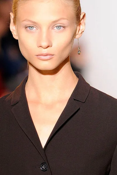 Look 57